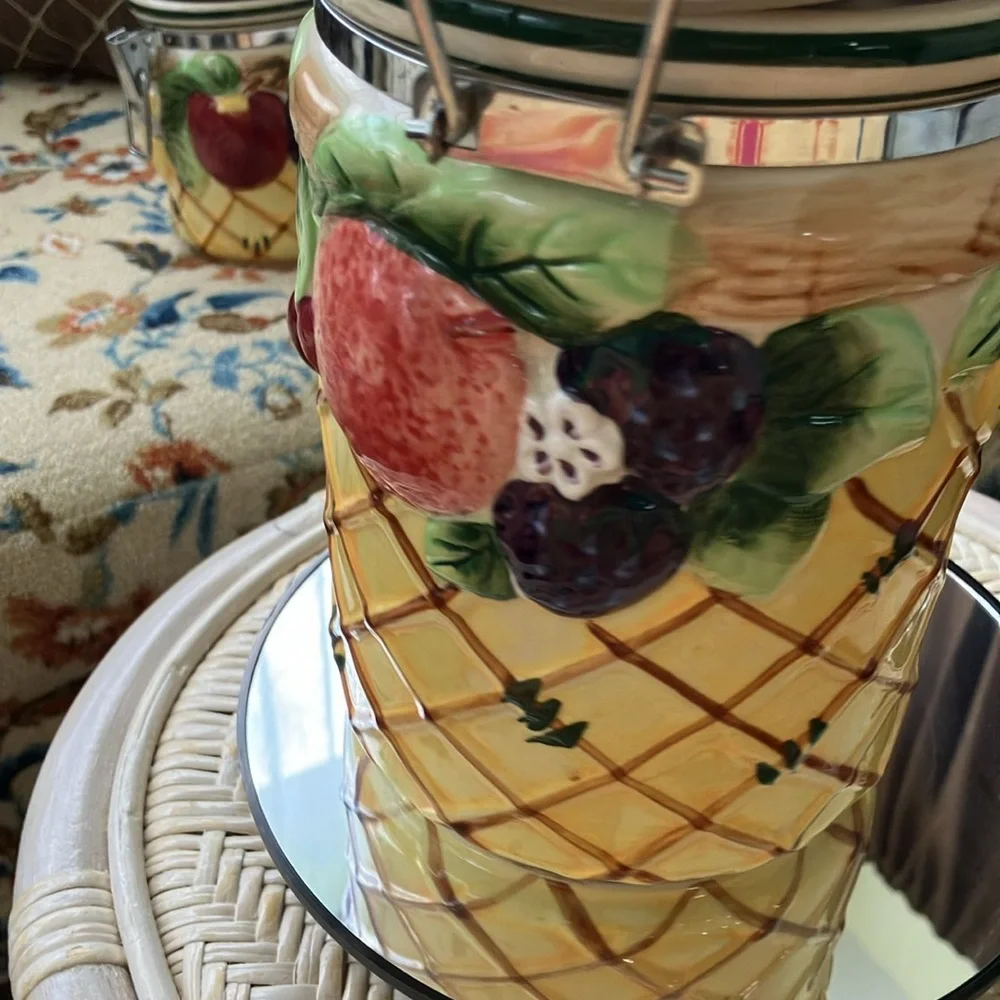 VINTAGE GOURMET HOME ACCENTS RAISED FRUIT CERAMIC FOOD SEAL CANISTER 8”x5” - Picture 3 of 17